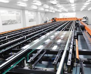 Glasbearbeitungsmaschinen